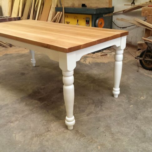 Solid Wood Kitchens & Bespoke Kitchen Furniture