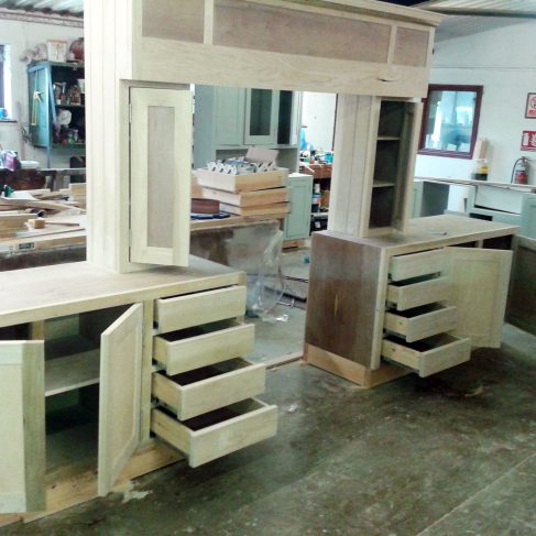 Solid Wood Kitchens & Bespoke Kitchen Furniture