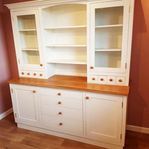 Solid Wood Kitchens & Bespoke Kitchen Furniture