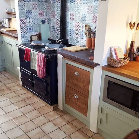 Solid Wood Kitchens & Bespoke Kitchen Furniture